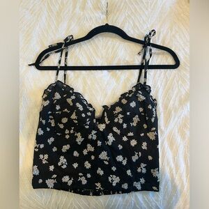 Olivaceous top